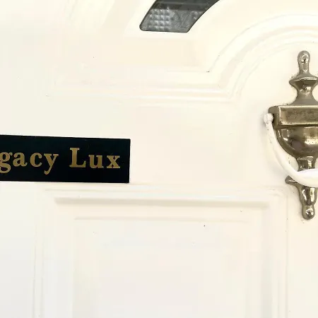 Legacy Lux By The Airport & Beach Apartment Artemida  Exterior photo